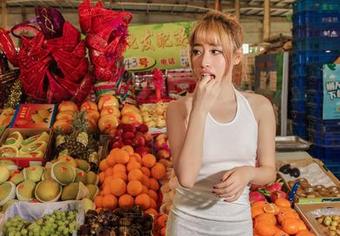 AISS爱丝(黄金版) - 索菲带你踏上滑板之旅，高清记录，资源共享！