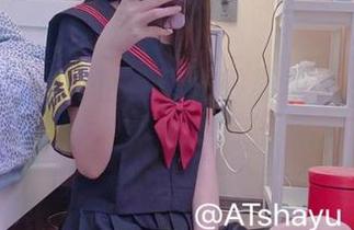 AT鲨这全套礼服,透光效果果然不出意外!