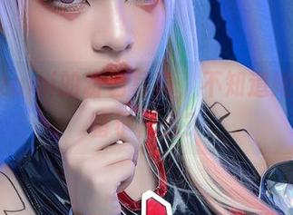 这组Azami的粉色写真，不知道她在对我暗示什么？