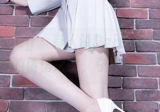 Beautyleg - 有人说Daisy的白丝是图库的镇馆之宝，夺目到不行