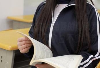 MFStar模范学院 – 免费的南晓梦皮衣图包在这里,真的是不拿白不拿的节奏啊。