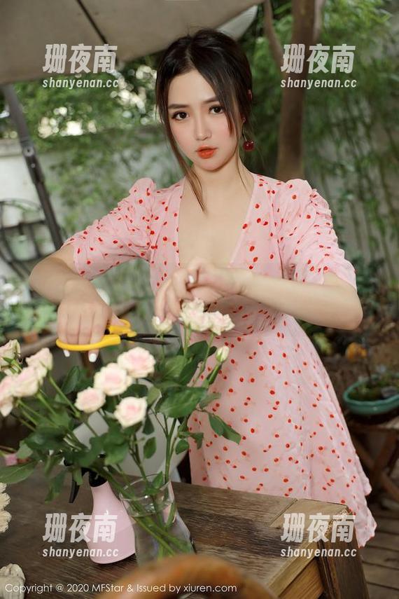 MFStar模范学院 - 你不知道的夏天——桃香子的写真图片或许会让你有些偏见。