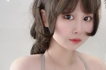 PAKI草莓酱的学妹，资源放送看你的眼力。