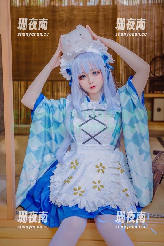 看Sayako＿今年4岁搭配原神角色的套图作品，我的脑海里已开始构建小剧场。