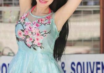 TGOD推女神 – Una尤娜的网袜测试：原图乱发飘，写真集中的奇妙摆放，等着慢慢发现哦。