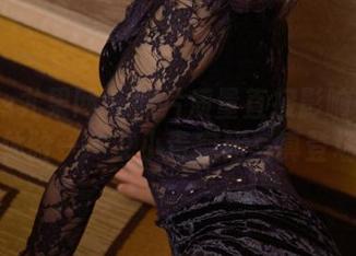 UGirls尤果网 – 照片质量直接影响你的飞行体验——艾小青空姐写真登场！
