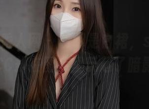 Xiuren秀人网 – 明明是白裙,sugar小甜心CC却在图库里玩起了暗影游戏