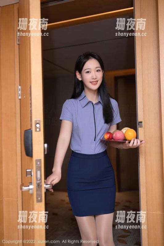 Xiuren秀人网-孟狐狸FoxYini Xiuren秀人网 - 内心戏太多?邂逅孟狐狸FoxYini的圣诞合集,总觉得惊艳又不安。