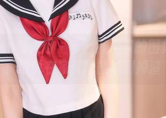 Xiuren秀人网 – 李七喜居家的图集更新：谁说在家就不能美到掉渣