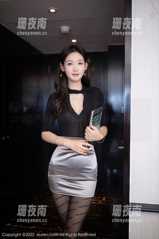 Xiuren秀人网-童千艺cara Xiuren秀人网 - 调整一个姿势,童千艺cara的户外套图,真的是个体能挑战,哈哈。