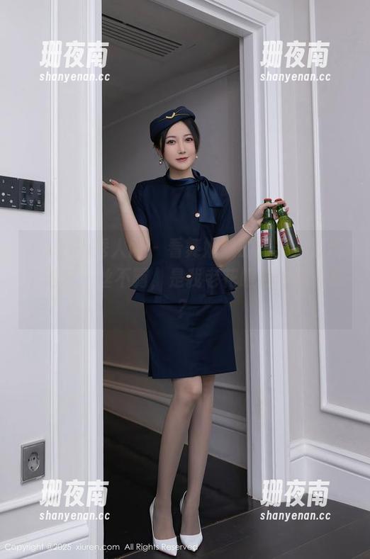 Xiuren秀人网-舞媚歆 Xiuren秀人网 - 看舞媚歆的图集,清纯中透着一丝不羁,是我老花眼看的错觉吧?