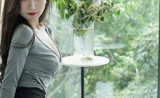 Xiuren秀人网 – 高空与地平线的激情对话，虞姬儿在天台上的高清风采随图库一网打尽！