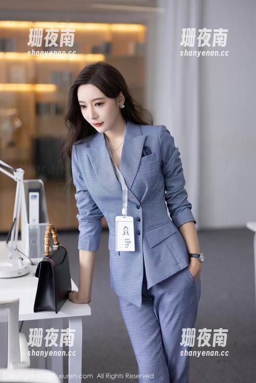 Xiuren秀人网-金允珍呐 Xiuren秀人网 - 哎呀,金允珍呐的这身内衣,原图让我想起国庆节的烟花秀,绚丽多彩的连衣裙在哪儿呢?