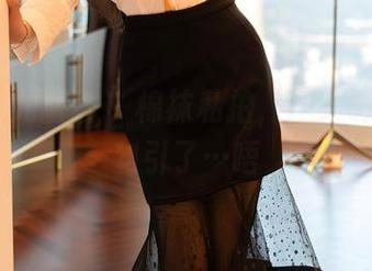 YouMi尤蜜荟 – 棉袜私拍,周大萌被袜子勾引了…唔