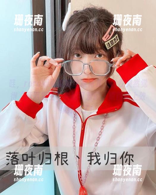 roroki骷髅姬 哇,roroki骷髅姬这短裙儿,让我突然觉得“死而复生”也挺可爱的,原图配上效果好极了!