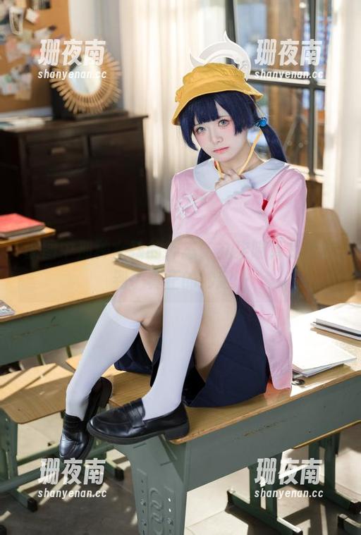 九柒喵 原图中那种女孩的神态,九柒喵算是捕捉到了真正的妙趣…