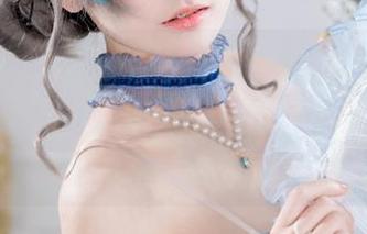 看九柒喵的双人cos合集,我的脑海里不禁闪过“我能跟谁组个队?”这样的蒙羞念头。