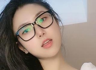 微密圈 – 好吧,我承认,俏妞qiaoniu66的美图和束带丝袜的组合太上头了,咋能如此完美?