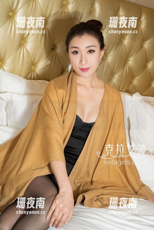 克拉女神-小芹 克拉女神 - 写真里的小芹女孩,隐约间就像我邻居家的猫咪。
