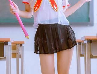 这些冲田凛花rinka的2B女仆cos…图册里每一张都让我想多想几秒。