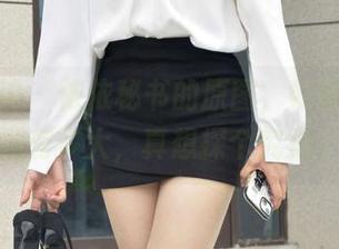 初夏女神 - 依依秘书的原图，好奇她的脑洞有多大，真想探个究竟。