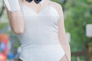 兔女郎，原来还有这种玩法，快来瞧瞧十万珍吱伏特的壁纸和加藤惠合集吧！