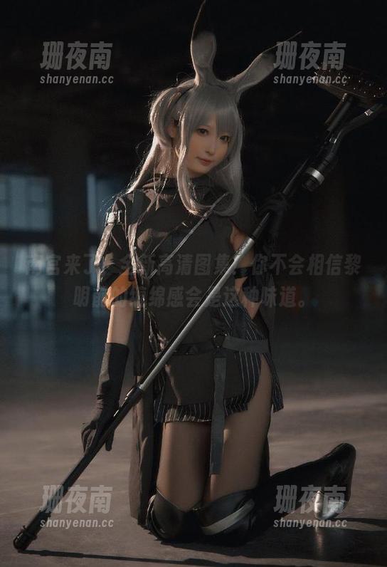 南宫来了，全新高清图集！你不会相信黎明前的缠绵感会是这种味道。