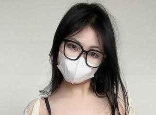 微密圈 – 在可爱的肉巴的教室里，意外收获了不一样的“课堂”体验，写真果然很有意思。