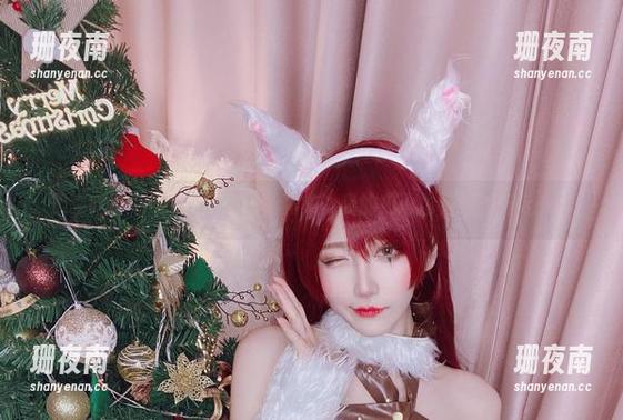 啾小妍Deer 跟着啾小妍Deer的粉色写真集,我的内心也开始漂浮起来了