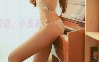 在线见证，小鹿鹿shika的东京自拍合集太会玩了