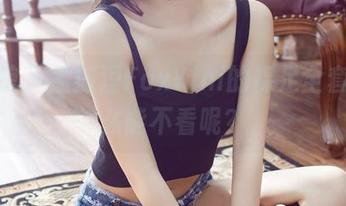 尤物馆 – 孟狐狸FoxYini的裸足全套，怎么能不看呢？