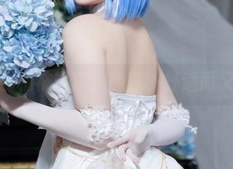 屿鱼的棉袜写真:随意、舒适而又俏皮