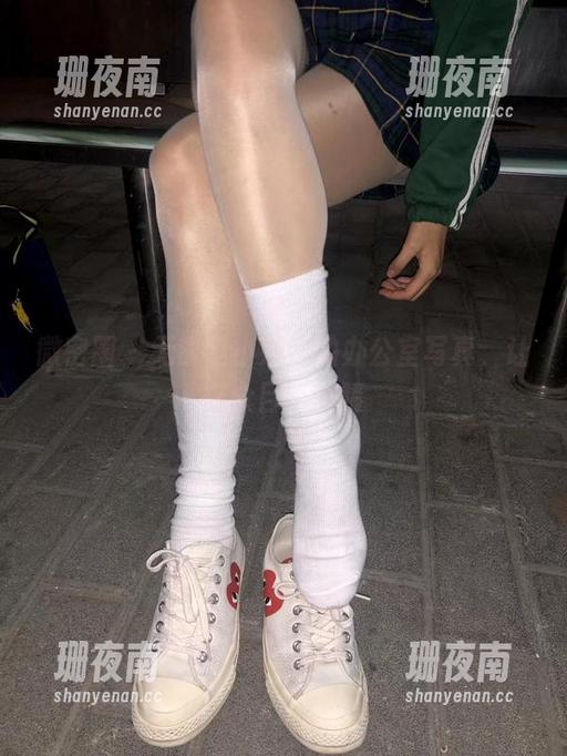 无敌哒小姨妈 微密圈 - 无敌哒小姨妈的办公室写真,让观众目不转睛