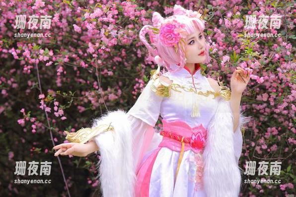 桃暖酱 想看桃暖酱女仆的反套路合集?让你明白,女仆也会玩得开心!