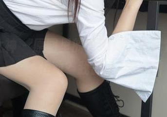 梦丝女神 - 原图里的花月舞,竟然也是在运动?我服了!