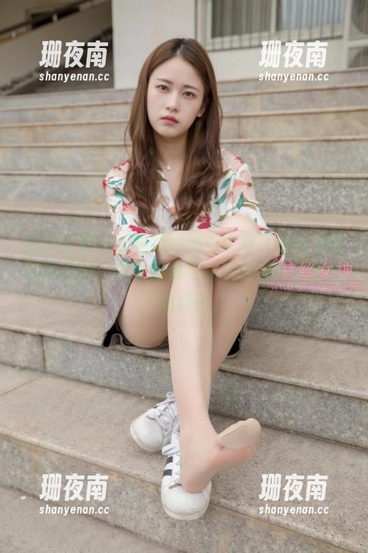 梦丝女神-魏婷婷 梦丝女神 - 让魏婷婷的少女写真壁纸治愈你的日常,或许你也可以找到那个“少女”的自己。