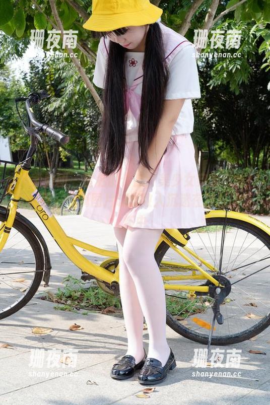 森萝财团-匿名 森萝财团 - 匿名的作品:美少女穿着白丝JK制服,专属图片让无数人沉迷在校服的情怀中