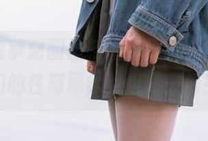 来吧，森萝财团最新图库展示，纯情少女们的性感黑丝，值得一看！