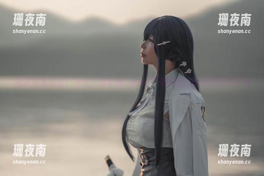爱老师_PhD 写真控看这里!下载“爱老师_PhD”最新推出的泳装舞娘系列。