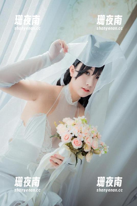猫九酱 而家猫九酱的全套写真在乘风破浪,碧蓝的控场真让人意外。