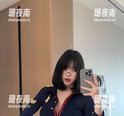 微密圈 - 如果连体衣会说话，琳铛铛的作品会讲出怎样的段子？