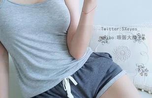 眼酱大魔王w的精选视频，cos不就是为了让人心潮澎湃的套图吗？