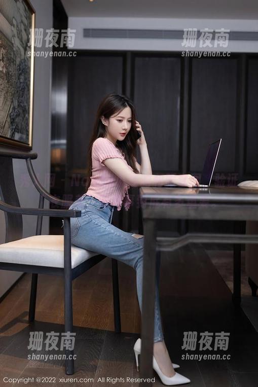 秀人网-Nancy小姿 秀人网 - Nancy小姿的和服套图,验证“衣服美”这件事到底有多重要。
