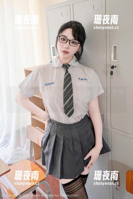 秀人网-古月小同学 秀人网 - 正在迷失中:gogo古月小同学,美腿黑丝图库来逛呗!