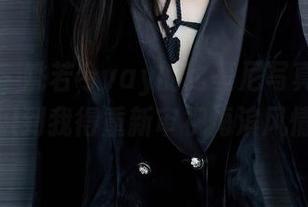 秀人网 – 姚若兮vay的比基尼写真,让我意识到我得重新审视海滨风情了