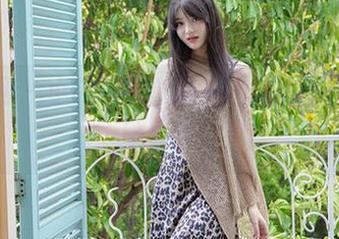 秀人网 – 小芭乐的作品，这学妹不止会读书，她太会穿了！
