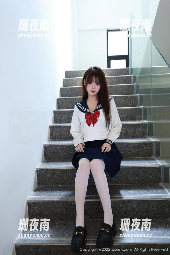 秀人网 - 揭开李丽莎的全套写真：她的“秘密”是藏在哪里？衣柜还是冰箱？