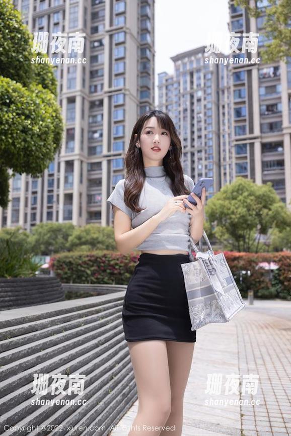 秀人网-沐言yanyan 秀人网 - 沐言yanyan游泳池派对,最新泳衣合集!你敢来吗?