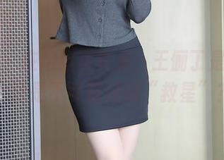 秀人网 – 在这组写真里,王俪丁是专业护士还是不可描述的“救星”?