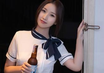 秀人网 – 卷起袖子，袁圆的死库水写真集，绝不简单
